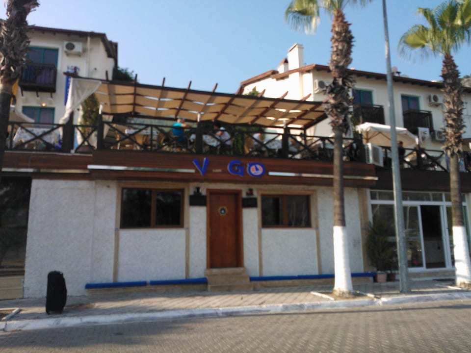 Eingang V-Go's Hotel Guesthouse