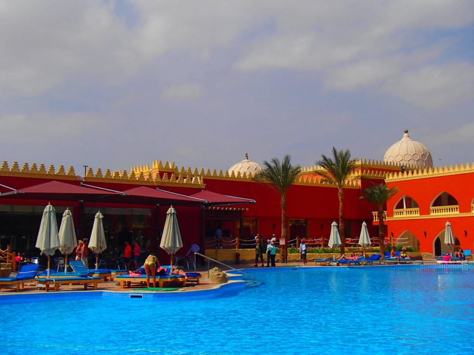 Бассейн Pickalbatros Alf Leila Wa Leila Resort - Neverland Hurghada