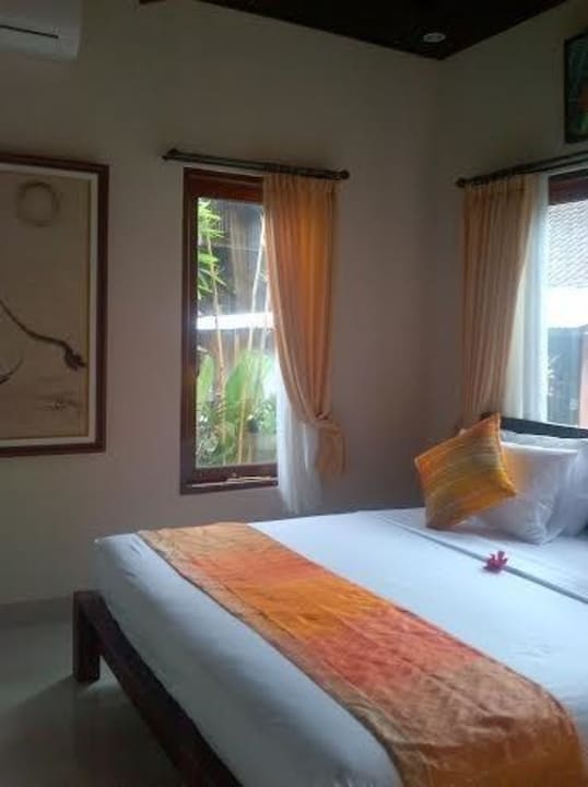 Suprior Dbl Bedroom Uma Dewi Guest House