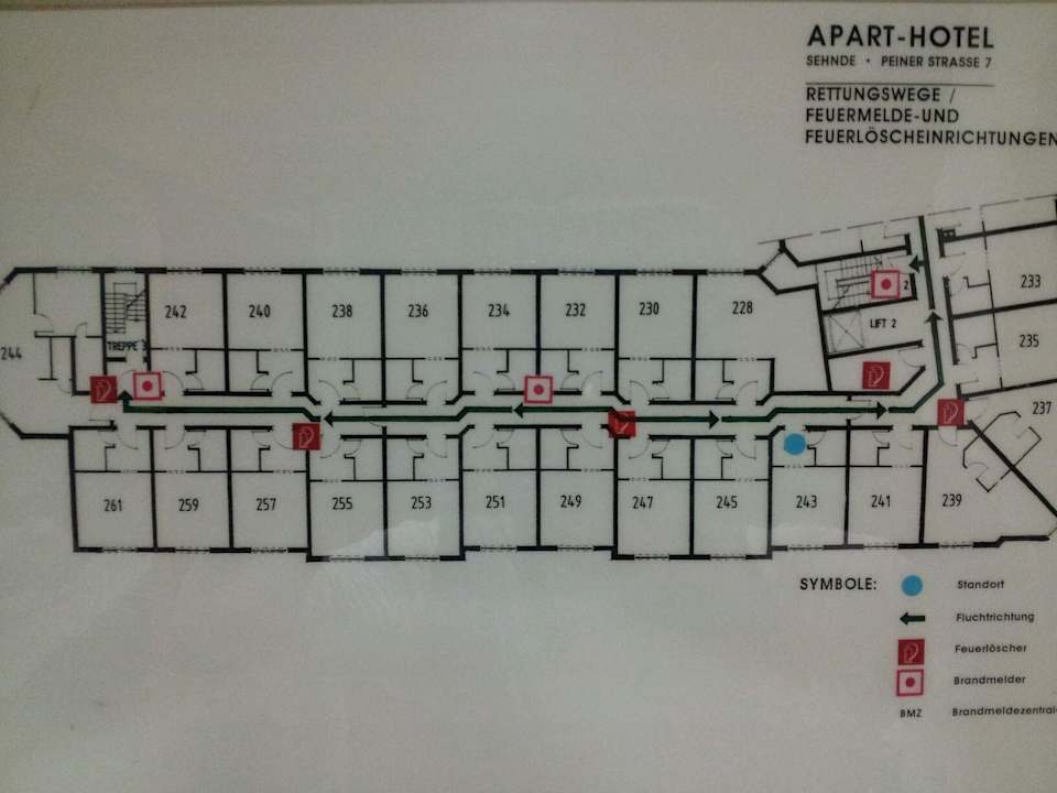 Ausgewiesener Fluchtweg Apart Hotel Sehnde