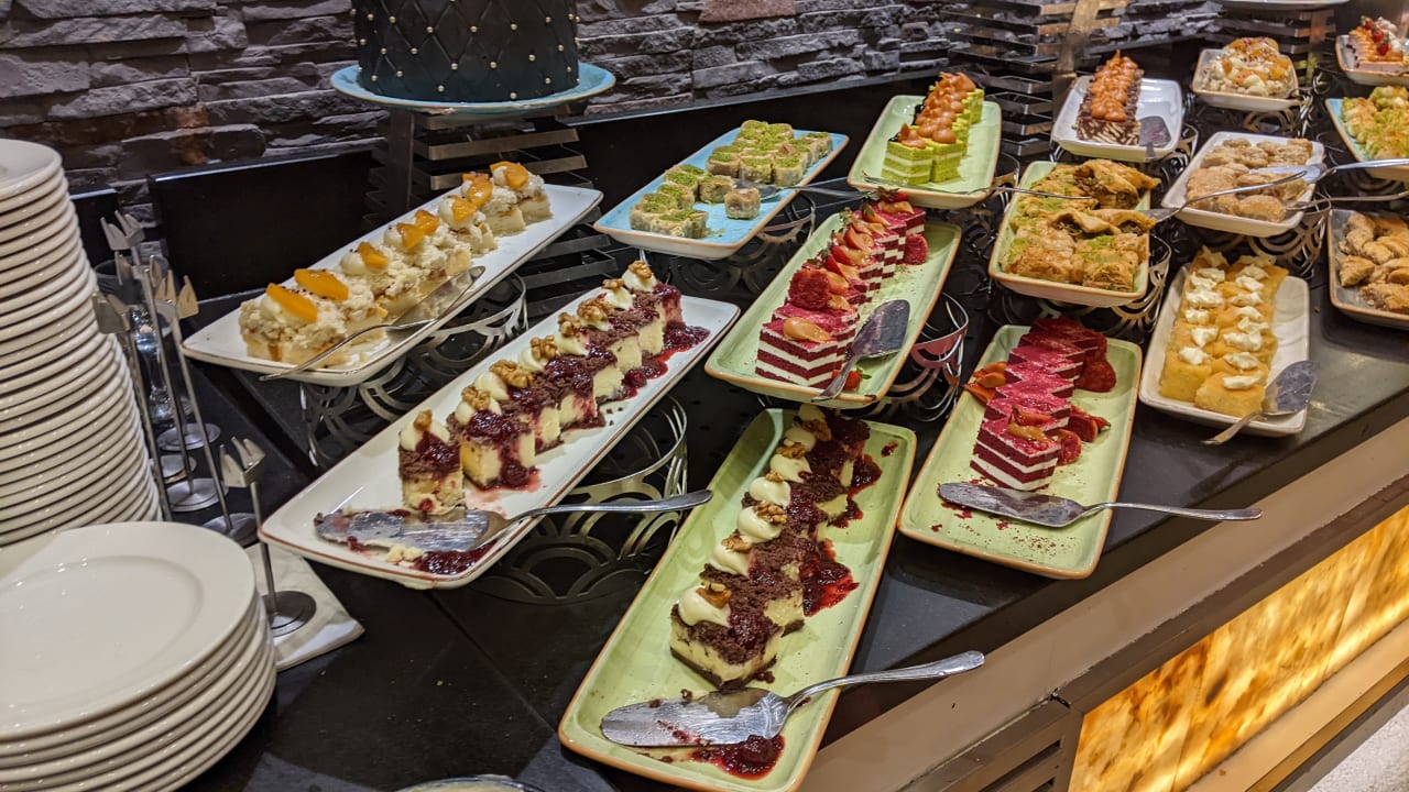 Gastro Limak Lara Deluxe Hotel & Resort