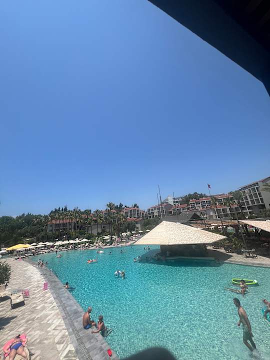 Ausblick Arum Barut Collection