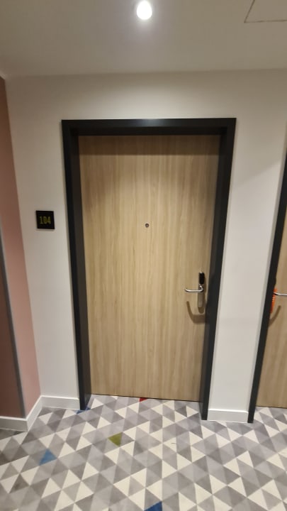 Zimmer Hampton by Hilton Konstanz