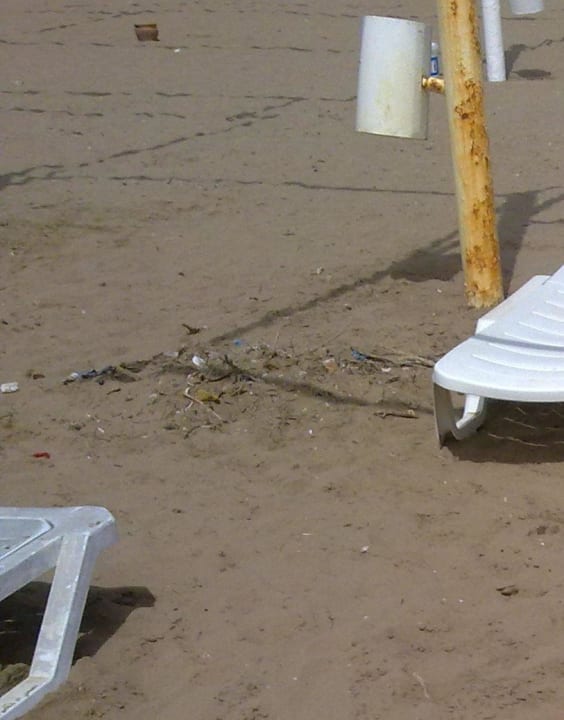 Unsauber und renovierungsbedürftige Schirmständer Side Alegria Hotel & Spa - Adults only +16