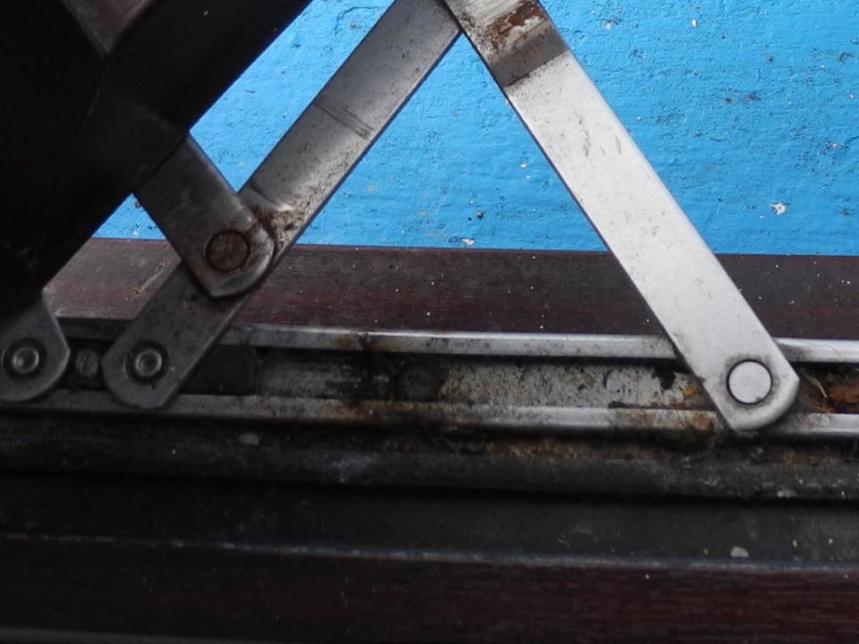 Ungewohnte Zimmerfenstermechanik Lochalsh Hotel