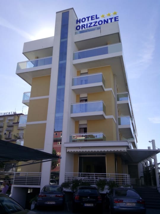 Ansicht von der Straße Hotel Orizzonte