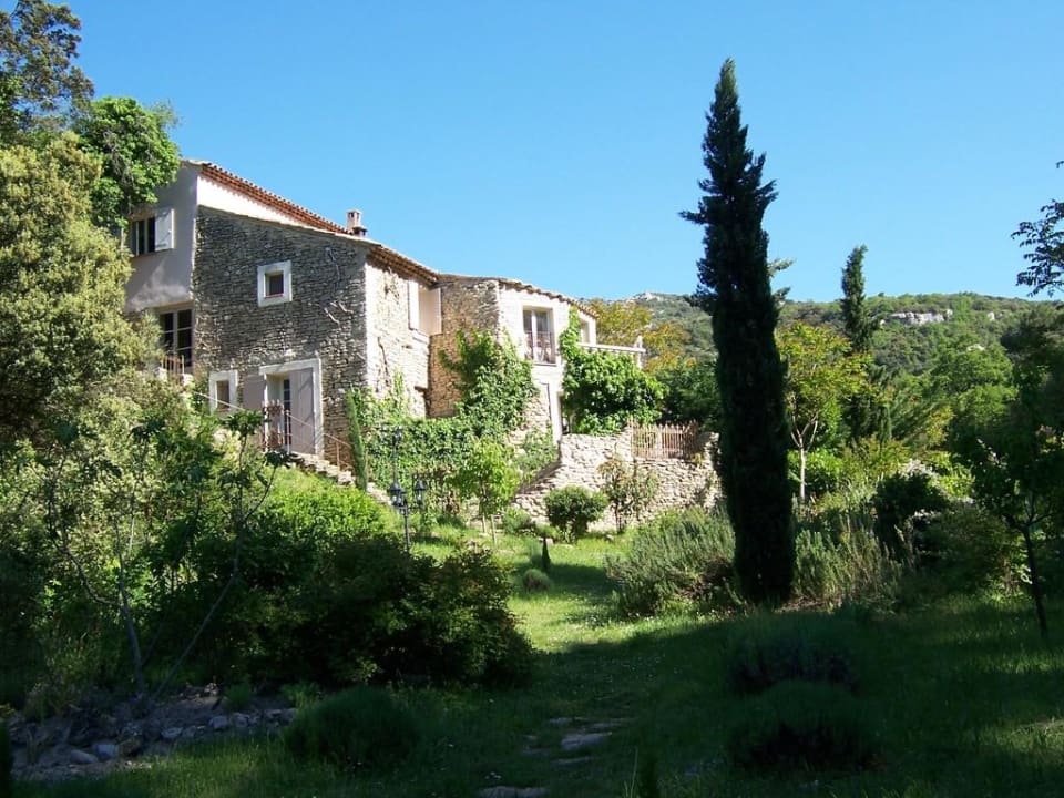 Haus mit Garten Hotel La Bergerie St. Gens