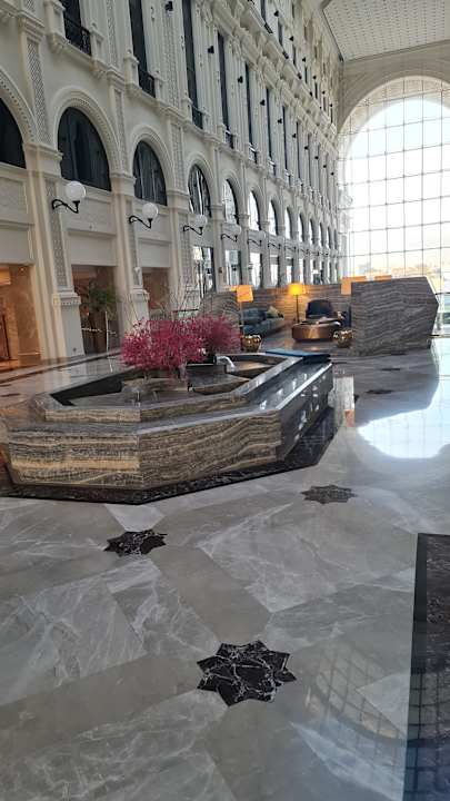 Lobby The Hotel Galleria Jeddah, Curio Collection by Hilton