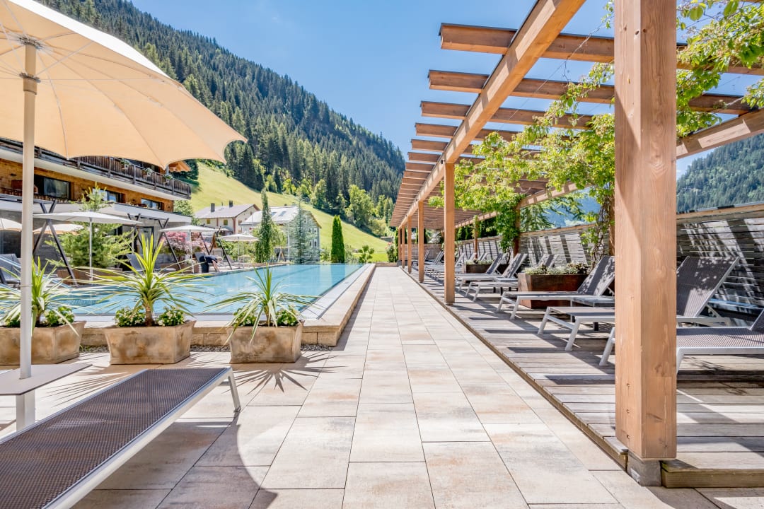 Pool Hotel Weisses Lamm