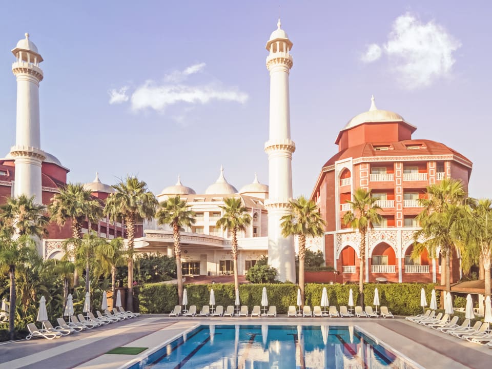 Pool Royal Taj Mahal Hotel