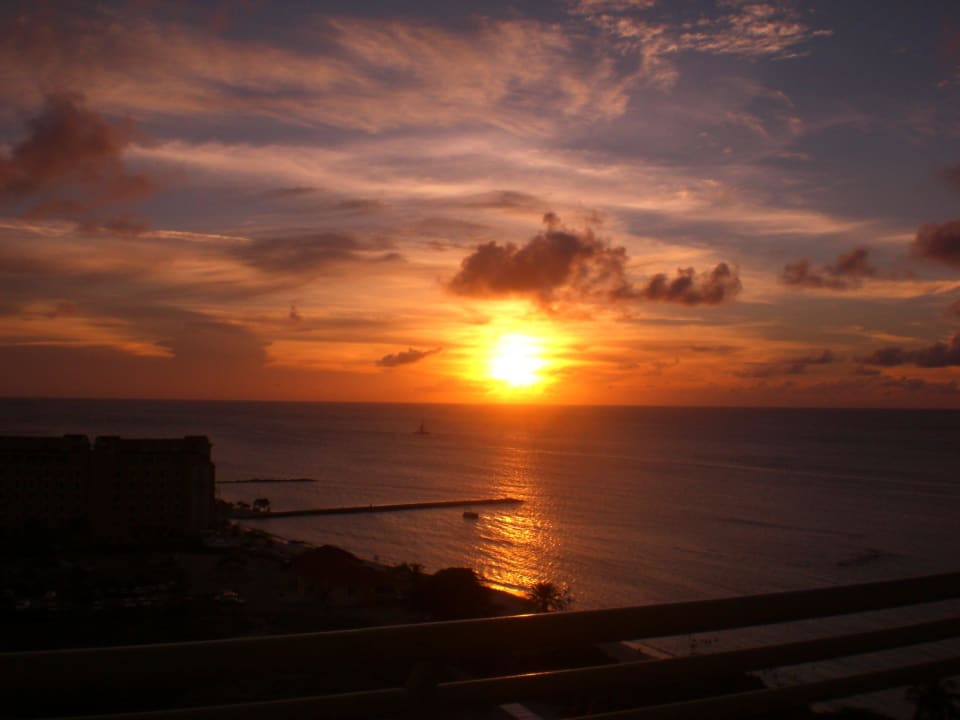 Sonnenuntergang direkt vom Balkon zu sehen Hotel Riu Palace Antillas
