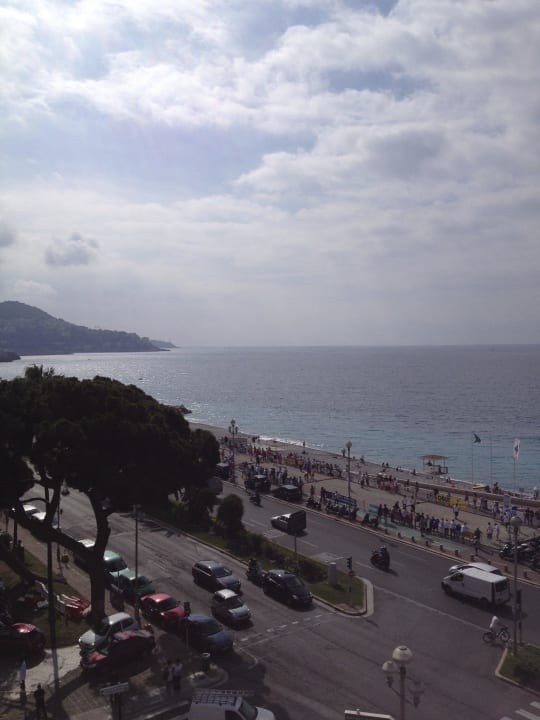 Widok z pokoju de luxe na zatoke Aniołow Le Meridien Nice