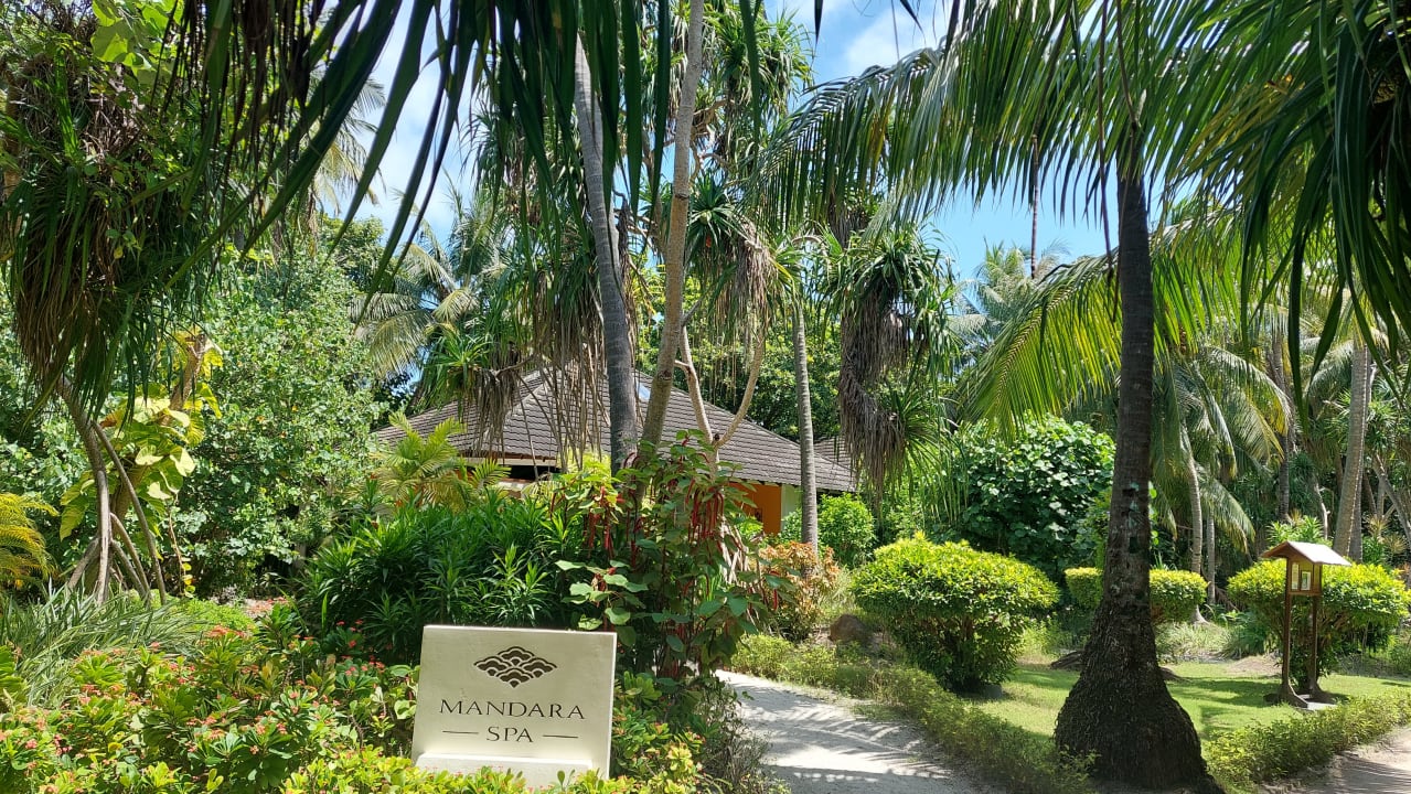 Gartenanlage Adaaran Select Meedhupparu Island Resort - Premium All Inclusive
