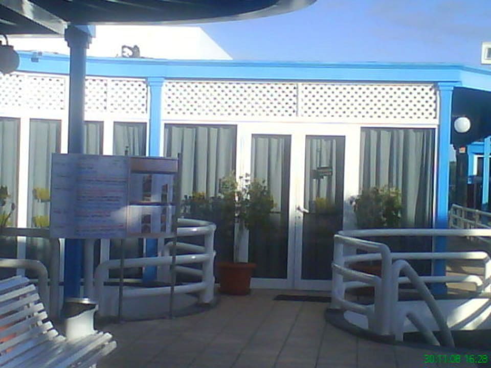 Eingang zum Restaurant. Hotel Hyde Park Lane