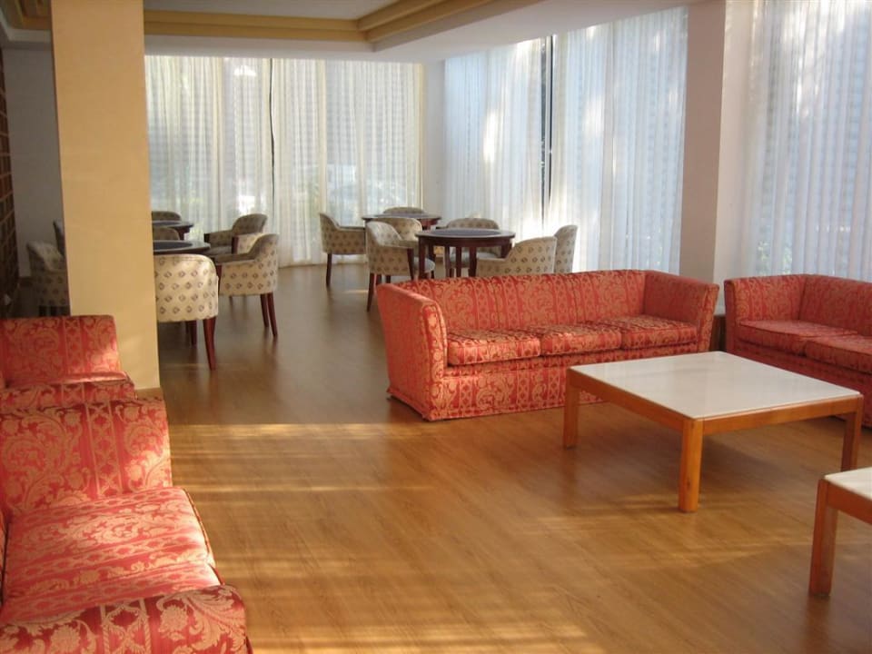 Ruheraum im Eingangsbereich Hipotels Bahia Grande