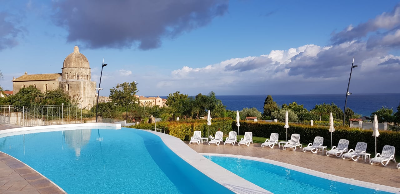 Pool Sentido Michelizia Tropea Resort