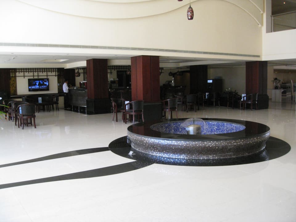 Die Lobbybar Tropitel Sahl Hasheesh