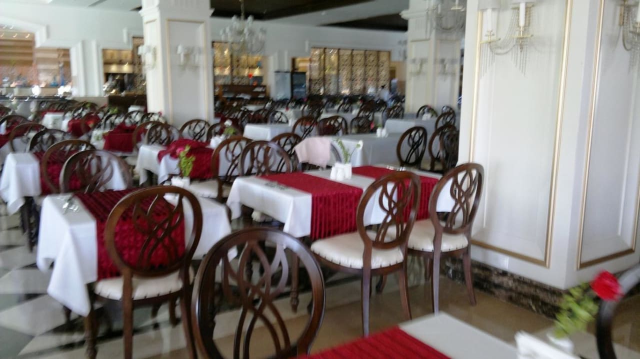 Aussenbereich am Morgen Diamond Excellence Resort & Spa