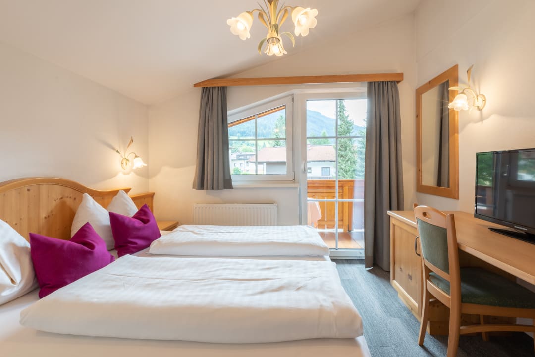 Zimmer Familien- & Wanderhotel Erika