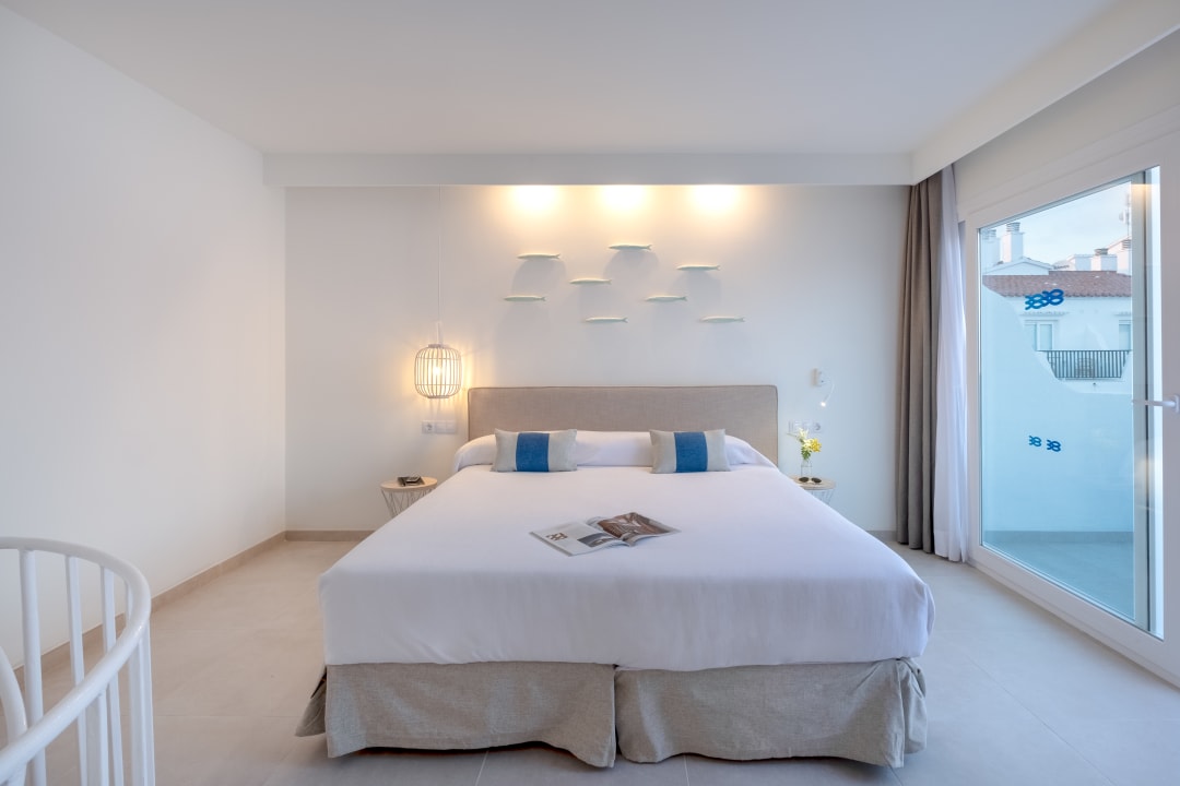 Zimmer FERGUS Style Carema Beach