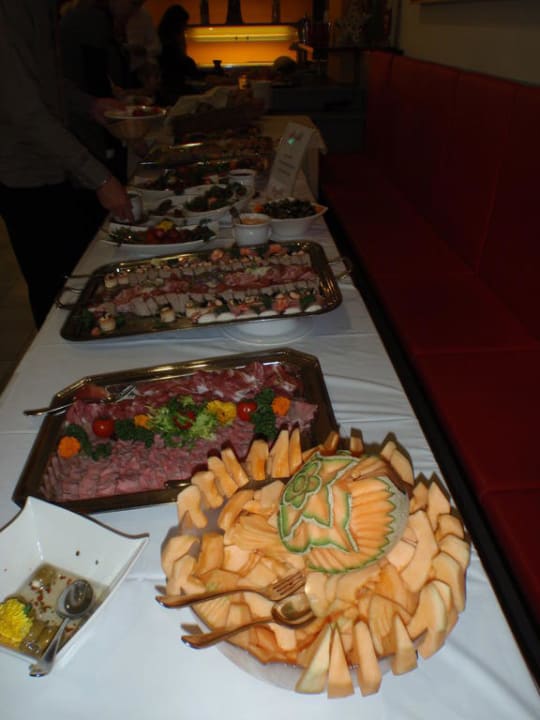 Buffet All In Red Thermenhotel