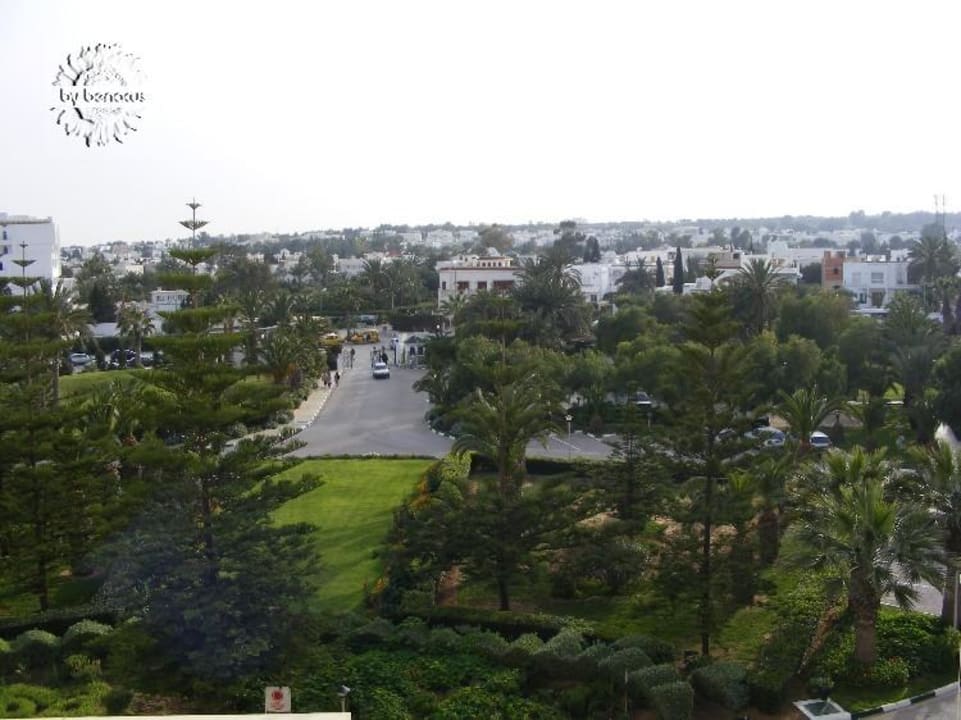 Hotel-Einfahrt Hotel Marhaba Palace