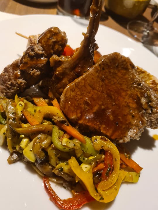 Gastro JAZ Elite Casa del Mar Beach