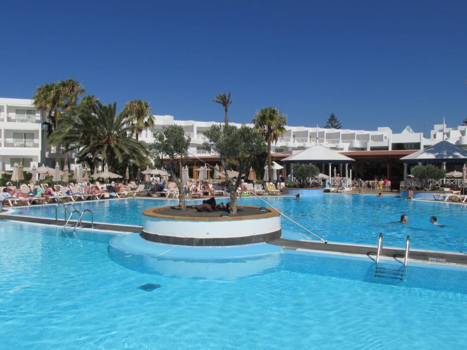 Pool Hotel Riu Paraiso Lanzarote