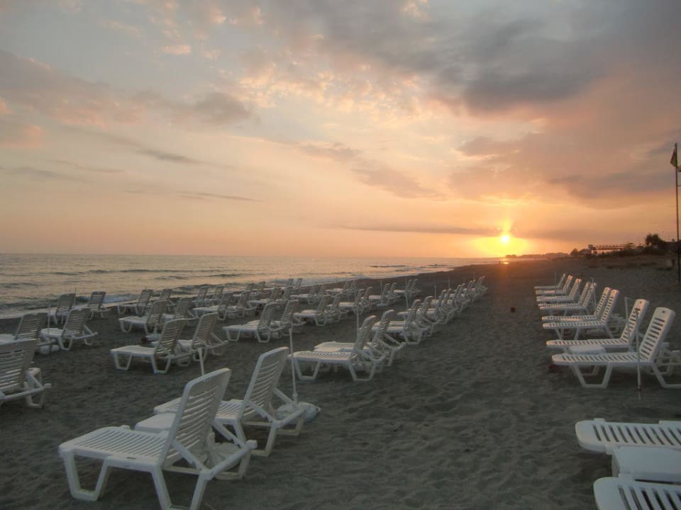 Sonnenuntergang am Strand Hotel Yetkin