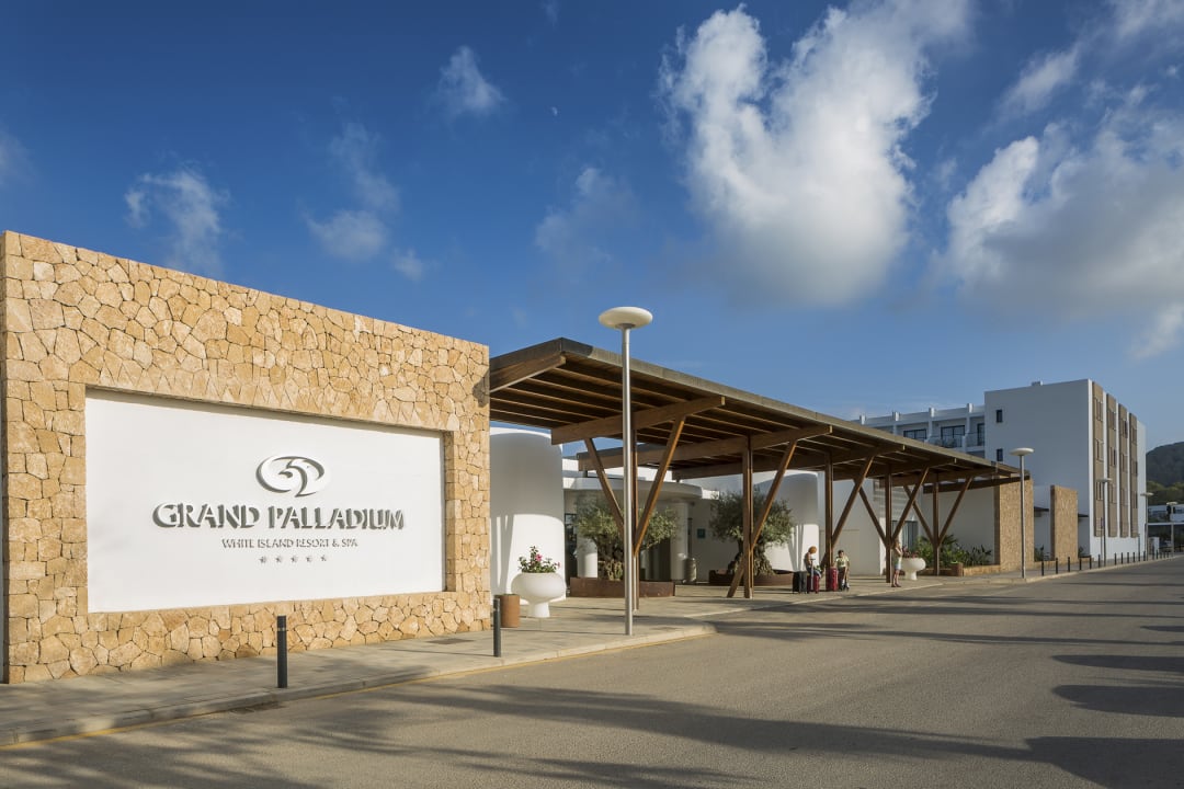 Außenansicht Grand Palladium White Island Resort & Spa