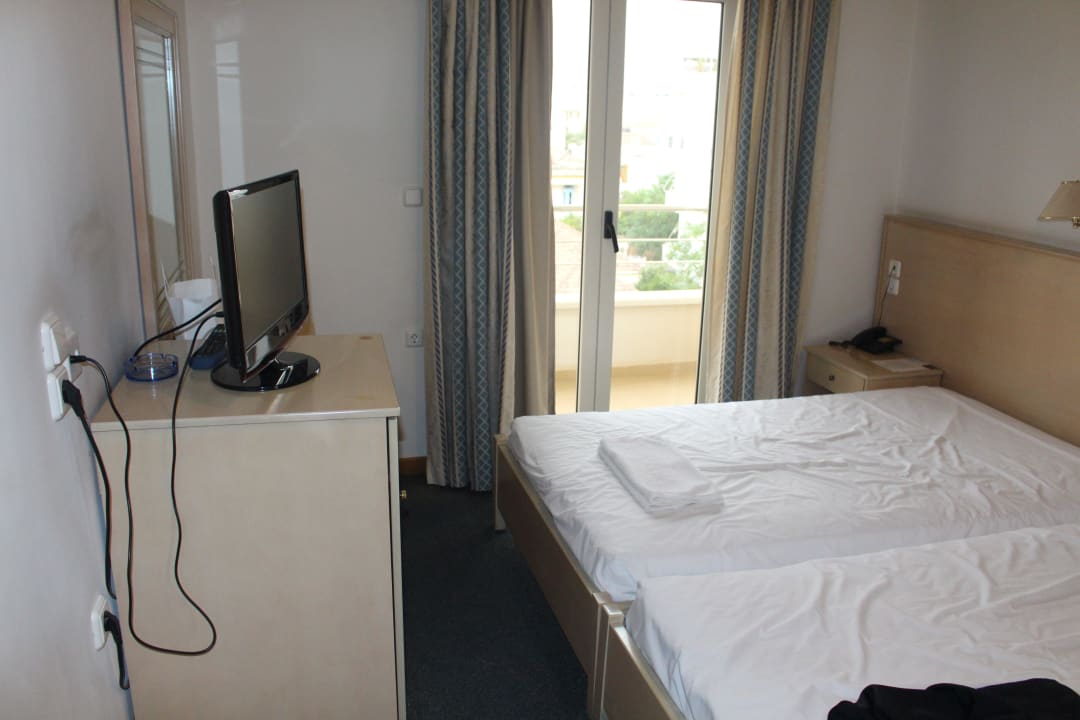 Keine deutschen Sender!  Hotel Irida