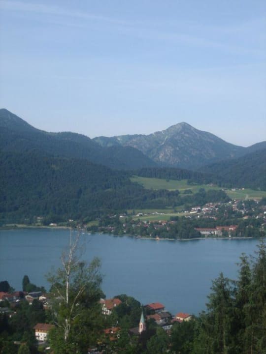 Blick aus dem Zimmer auf den See Der Westerhof - Hotel in Tegernsee