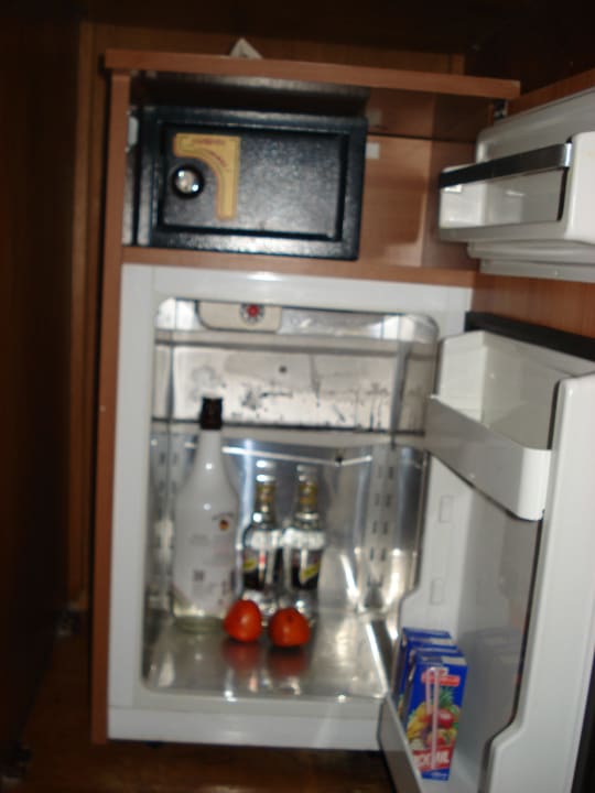 Мини-бар, он же сейф Desert Rose