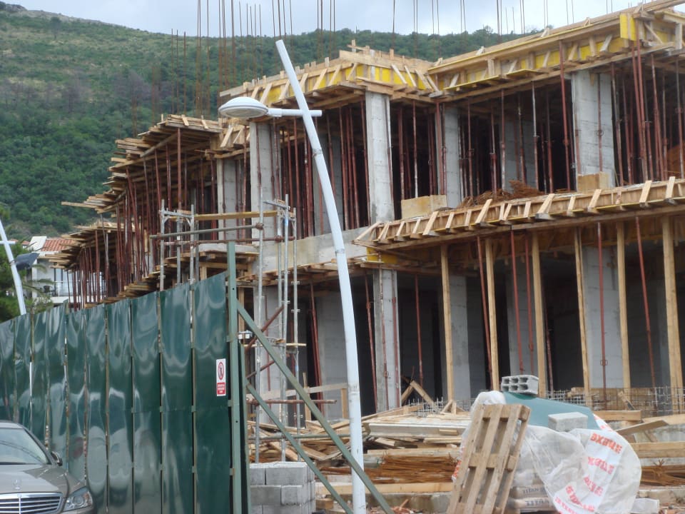 Seitenansicht von der Promenade  Hotel Riviera/Rivijera