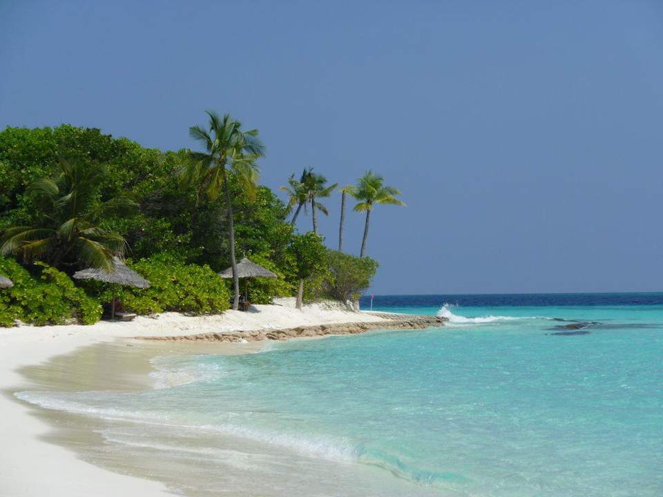 Südseite RBR NH Collection Maldives Reethi Resort