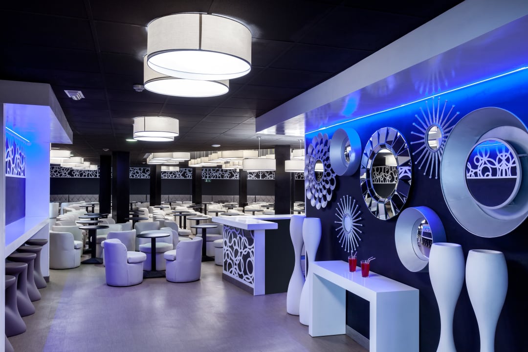 Gastro Playa Olid Suites & Apartments