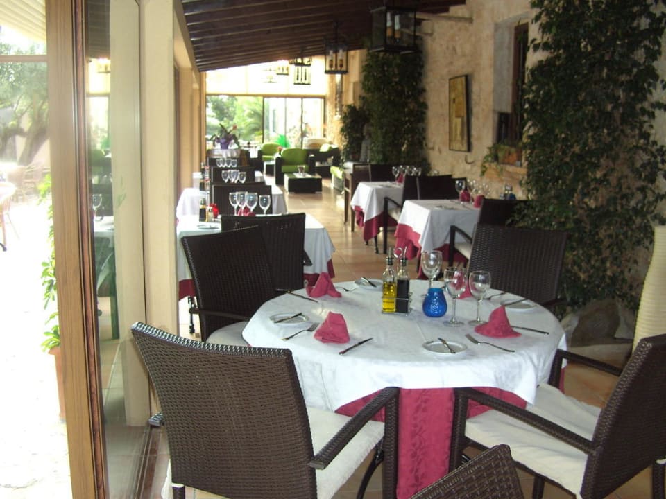 Ein Teil des Restaurants Hotel Son Trobat Wellness & Spa