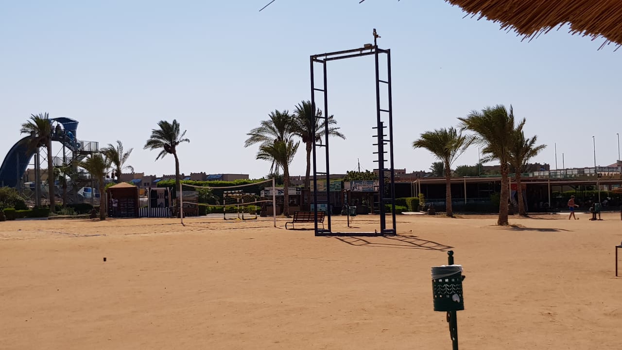 Strand Titanic Beach Spa & Aqua Park