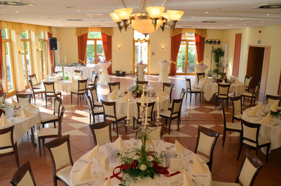 Saal für Feierlichkeiten Jagdhof Klein-Heilig-Kreuz