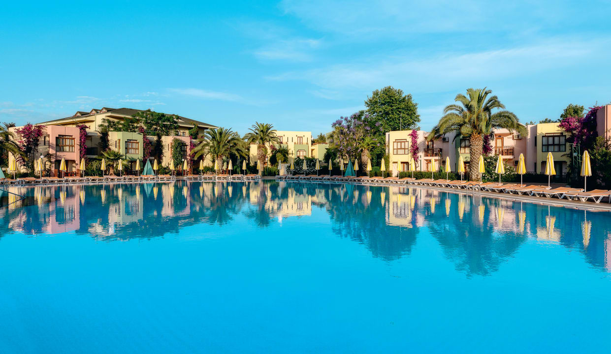 Pool VONRESORT Golden Beach