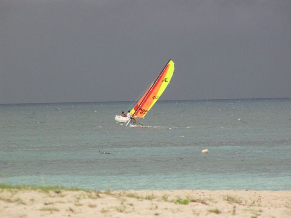 Auf einem Bein gegen den Wind Iberostar Origin Laguna Azul