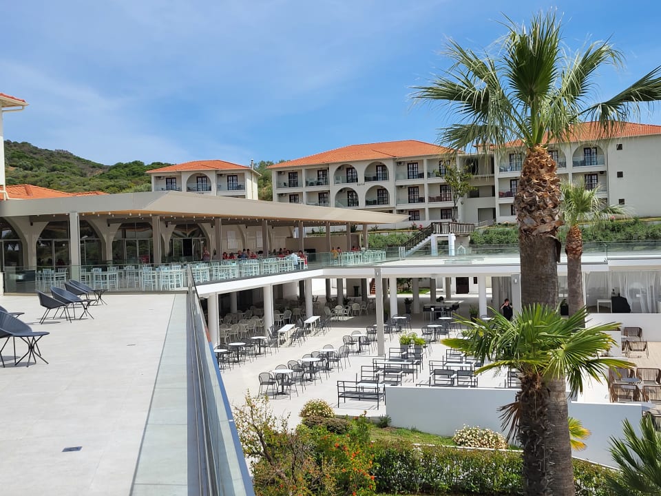 Gartenanlage Akrathos Beach Hotel