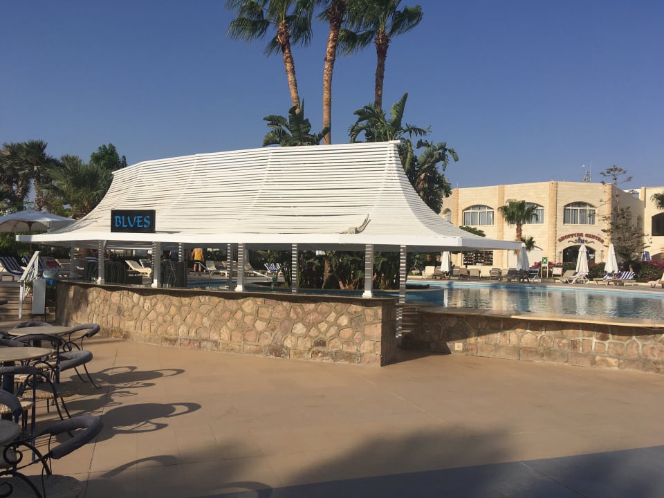 Pool Brayka Bay Resort