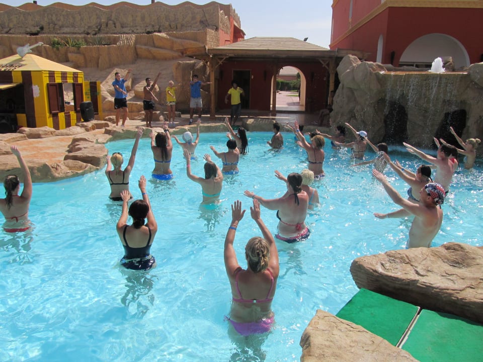 Turnen mit Musik Pickalbatros Alf Leila Wa Leila Resort - Neverland Hurghada