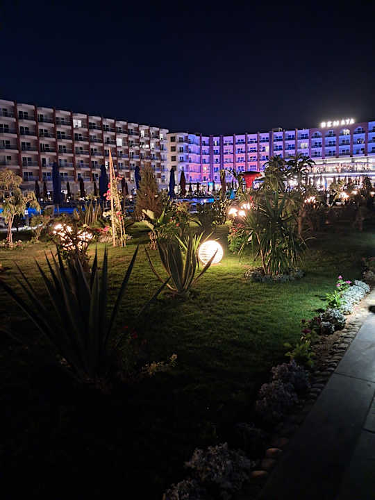 Gartenanlage Rewaya Majestic Resort