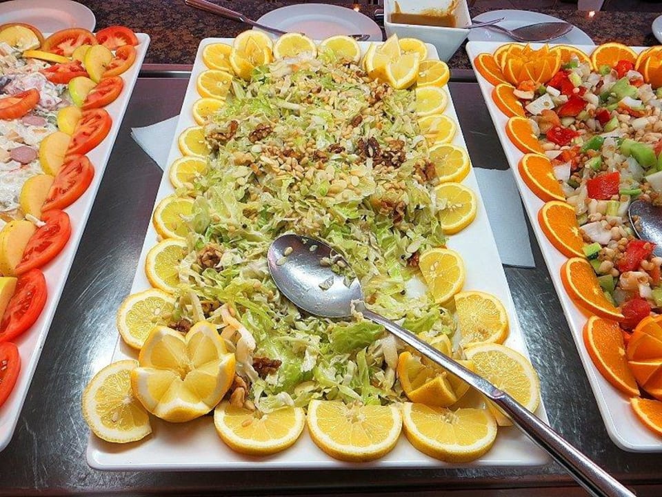 Ein Teil des liebevoll gestalteten Abendbüffets The 15 th Boutique Hotel