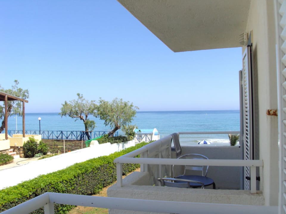 Aussicht vom Balkon Hotel Ariadne Beach
