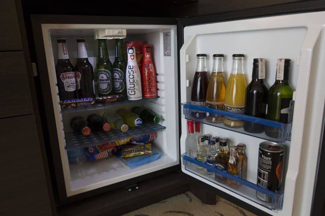 Mini bar - lodówka Holiday Inn Warszawa Józefów
