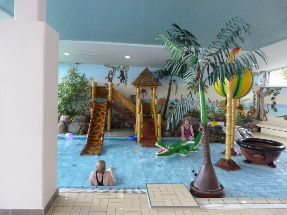 Sehr schönes Kinderbecken Rhön Park Aktiv Resort