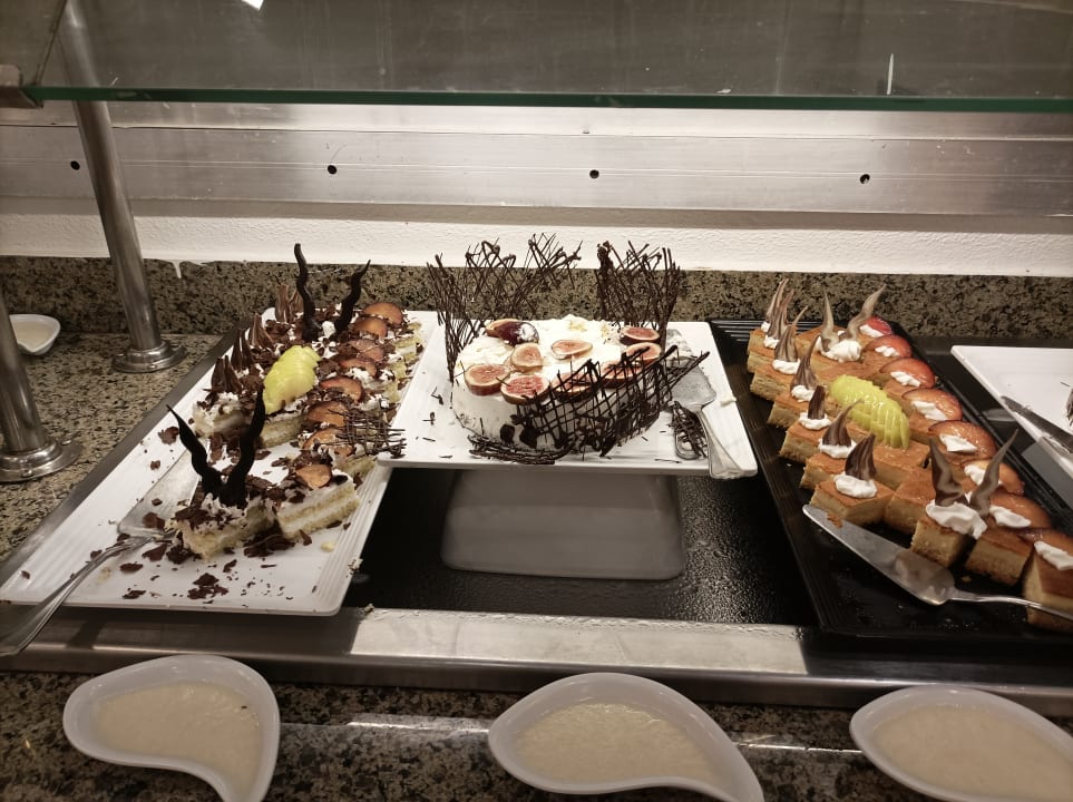 Gastro Marina Resort Port Ghalib, a member of Radisson Individuals